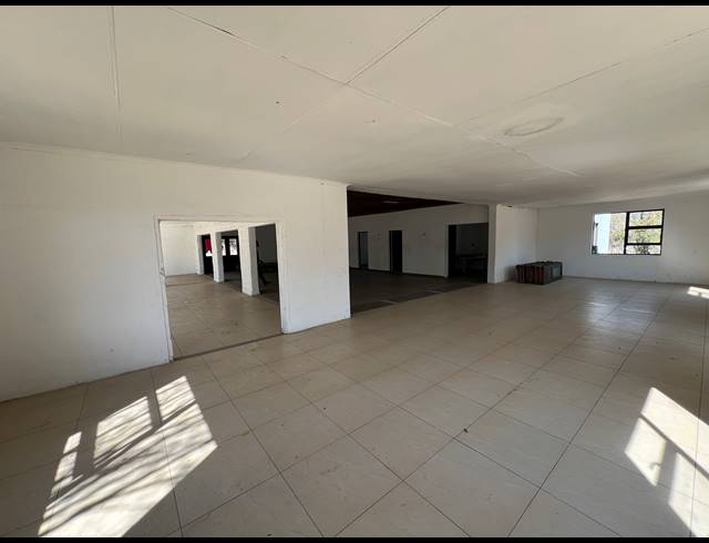 6 BEDROOM HOUSE FOR SALE IN PRESIDENT PARK